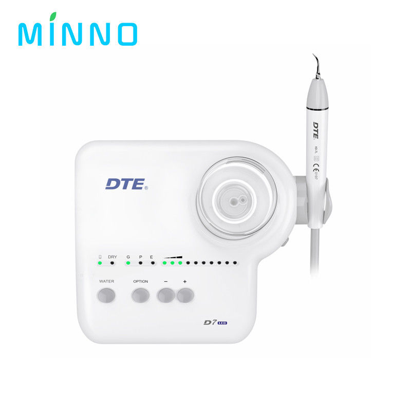 เครื่องระบายน้ําทางปาก USB สามารถชาร์จใหม่ได้ 10 ระดับ เครื่องระบายน้ําฟลัสเซอร์ฟันมือถือ เครื่องระบายน้ําฟัน 600ML ถังน้ํา บ้านฟันสะอาด